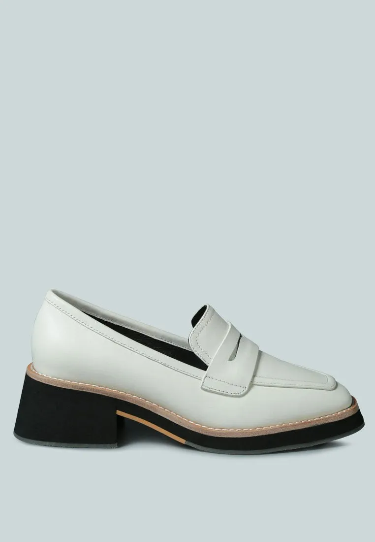 MOORE Lead lady Loafers in White